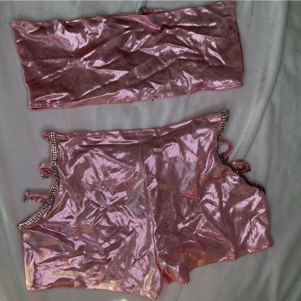 Sparkle Rave Outfit - Picture 4 of 5